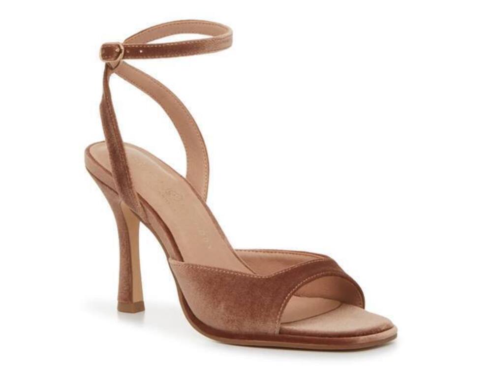 NWT Chinese Laundry - Tan Lena Velvet Sandal - 6